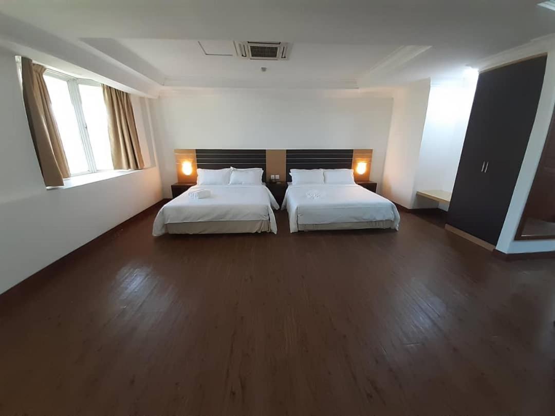 Sara Hotel Лабуан Екстер'єр фото