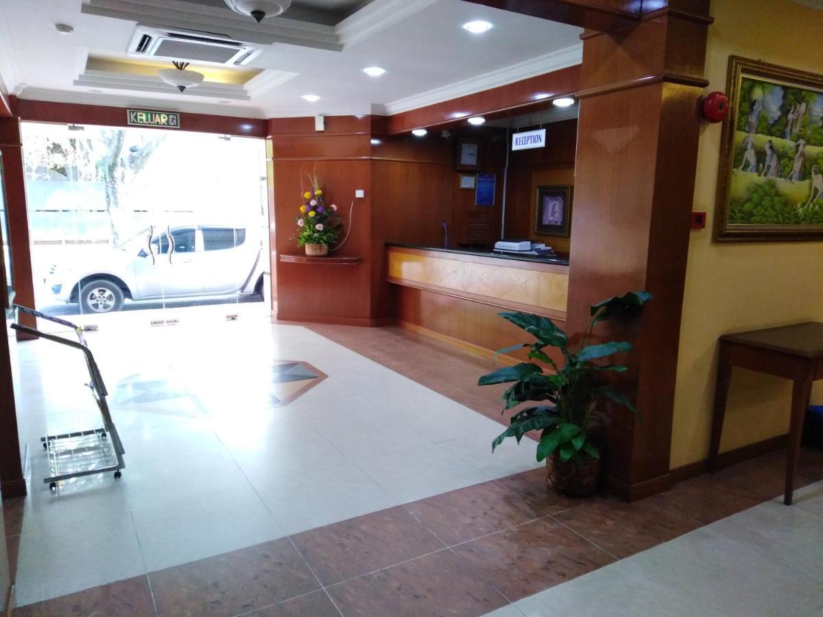 Sara Hotel Лабуан Екстер'єр фото