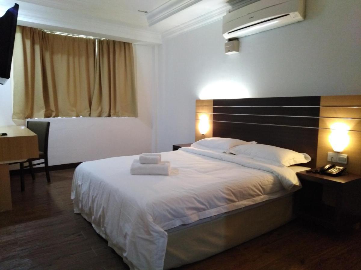 Sara Hotel Лабуан Екстер'єр фото